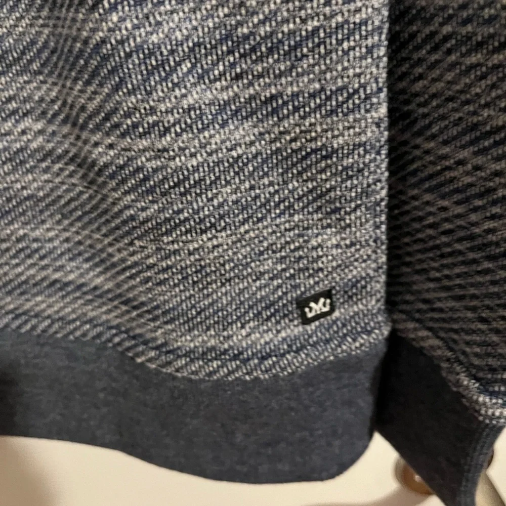 Micros Men's Navy and Gray Lightweight Crewneck Sweater - Picture 4 of 6